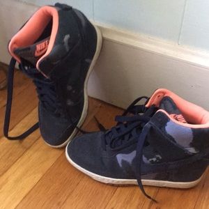 Nike Dunk Sky Hi circa 2013 Women’s Sneaker size 5